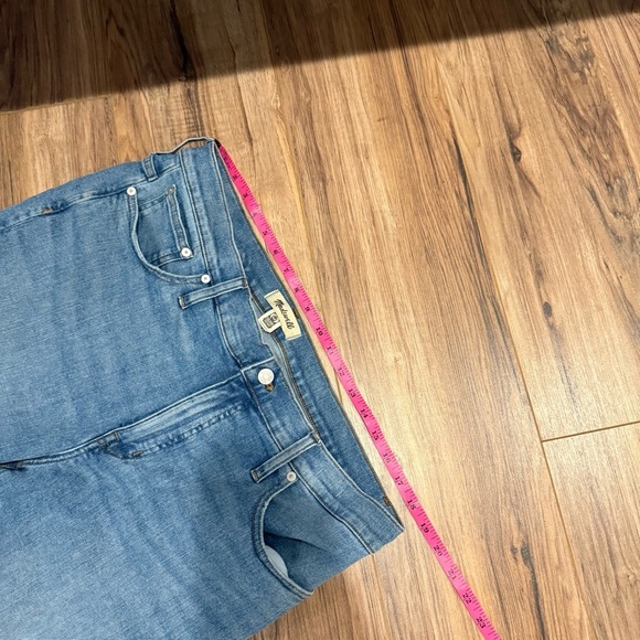 Madewell Kick Out Crop Jeans - Picture 7 of 10